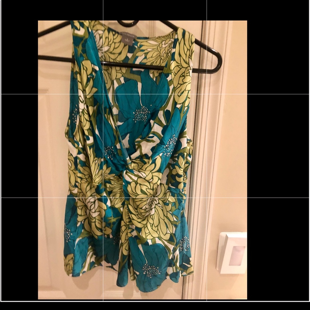 Sleeveless ,twist front silk colorful blouse